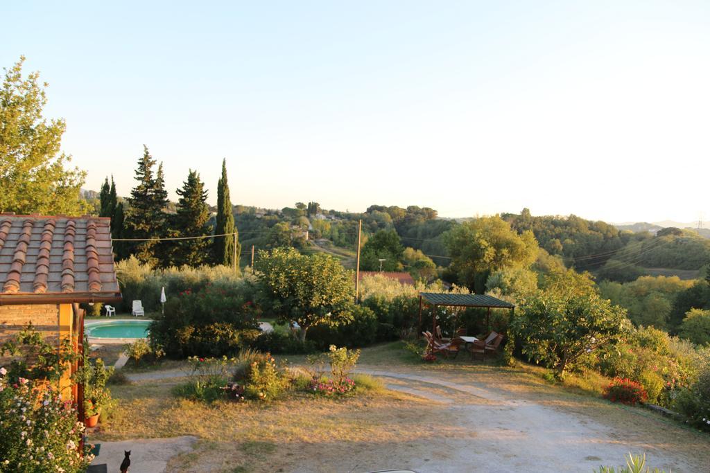 Agriturismo Poggio Al Tesoro Crespina Экстерьер фото